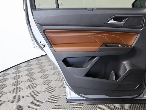 Used 2022 Volkswagen Atlas SE w/ Panoramic Sunroof Package FWD image 14