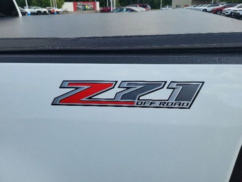 Used 2019 Chevrolet Colorado Z71 AWD/4WD image 11