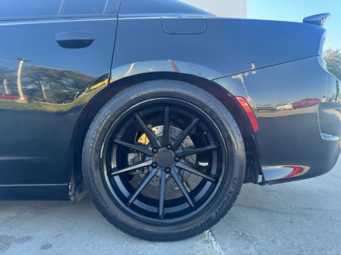 Used 2015 Dodge Charger R/T image 20