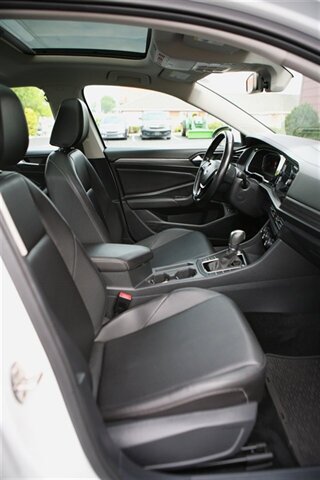 Used 2019 Volkswagen Jetta SEL FWD image 15