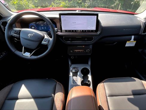 New 2025 Ford Bronco Sport Outer Banks w/ Outer Banks Tech Package+ AWD/4WD image 5