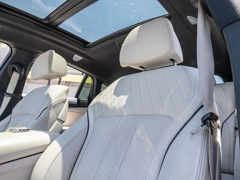 Used 2020 BMW X6 M50i w/ Executive Package AWD/4WD image 25