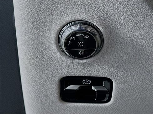 New 2026 Mercedes-Benz GLC 300 GLC 300 image 10