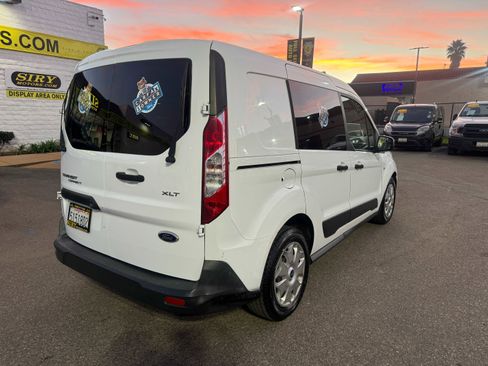Used 2016 Ford Transit Connect XLT image 7