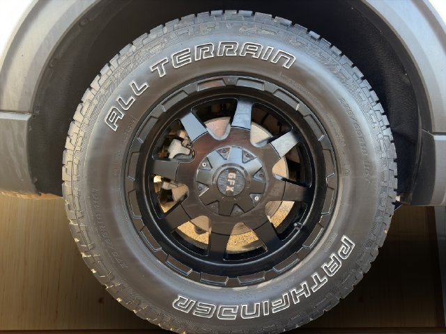 Used 2022 Ford Explorer XLT w/ Class IV Trailer Tow Package AWD/4WD image 27