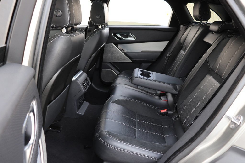 Used 2018 Land Rover Range Rover Velar R-Dynamic SE AWD/4WD image 21