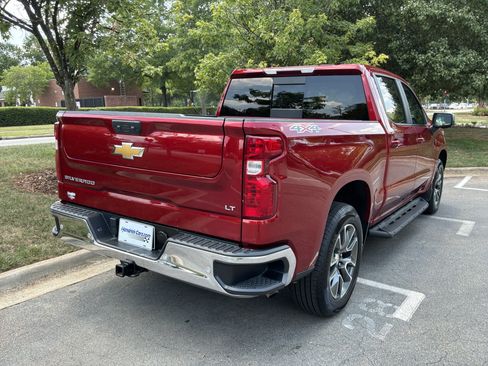 Used 2024 Chevrolet Silverado 1500 LT w/ Safety Package AWD/4WD image 10