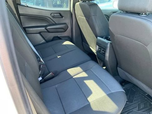 Used 2025 Chevrolet Colorado W/T w/ Advanced Trailering Package RWD image 9