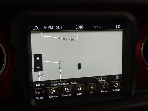 Used 2023 Jeep Wrangler Unlimited Rubicon AWD/4WD image 7