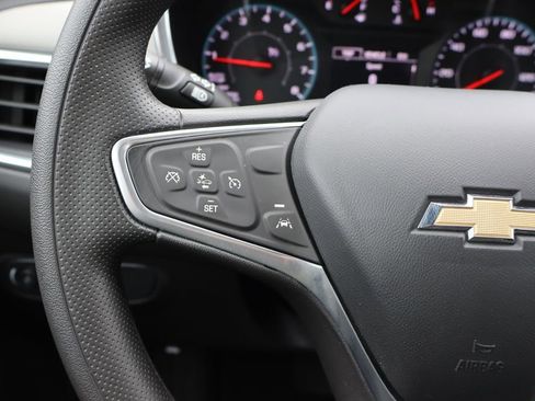 Used 2023 Chevrolet Equinox LS w/ Midnight Edition FWD image 7