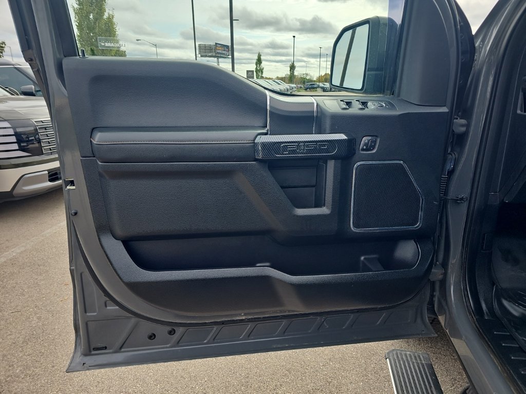 Used 2018 Ford F150 Lariat w/ Equipment Group 502A Luxury AWD/4WD image 10