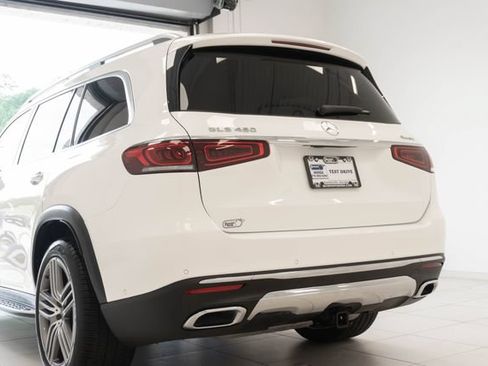 Used 2022 Mercedes-Benz GLS 450 4MATIC image 9