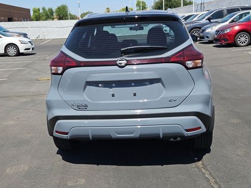 Used 2024 Nissan Kicks SV FWD image 6