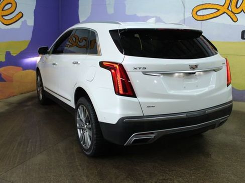 Used 2022 Cadillac XT5 Premium Luxury w/ Technology Package image 6