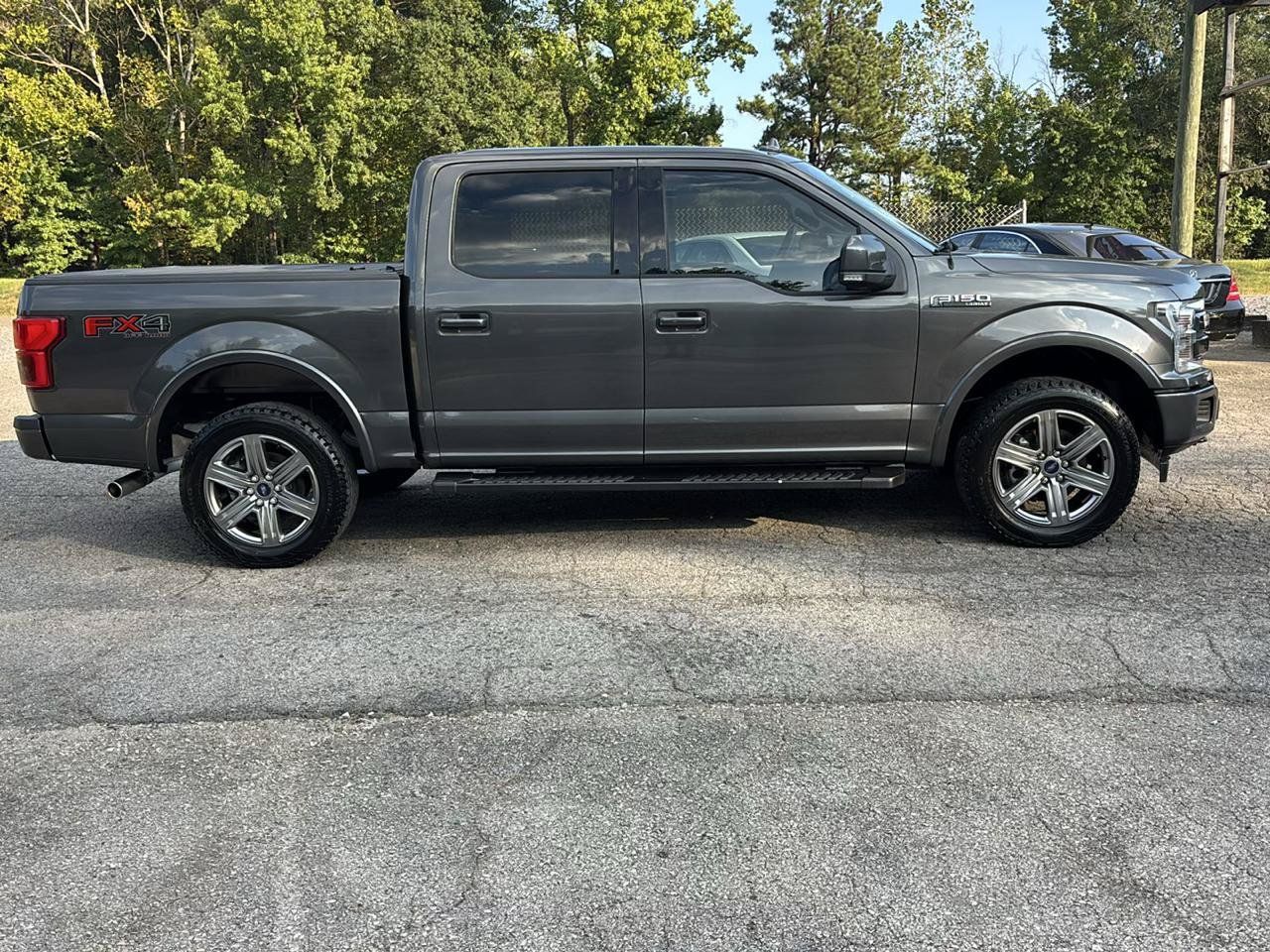 Used 2018 Ford F150 Lariat w/ Equipment Group 502A Luxury AWD/4WD image 2