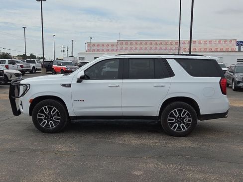 Used 2024 GMC Yukon AT4 AWD/4WD image 2