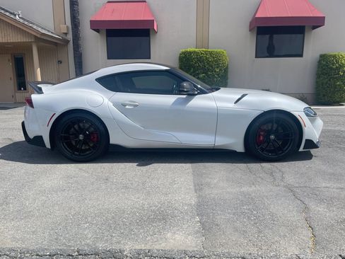 Used 2022 Toyota Supra Premium w/ Driver Assist Package image 4