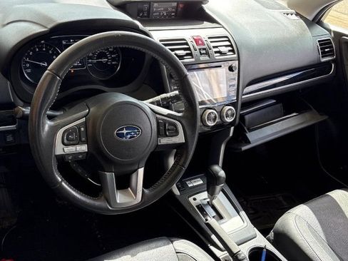 Used 2017 Subaru Forester 2.5i Limited AWD/4WD image 4