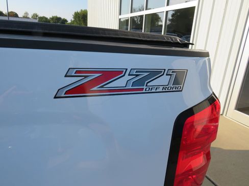 Used 2017 Chevrolet Silverado 3500 LTZ image 10