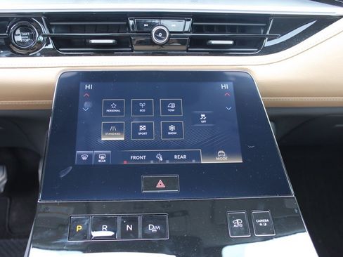 Certified 2025 INFINITI QX80 Luxe image 33