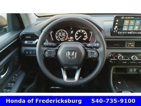 Certified 2025 Honda Pilot EX-L image 12