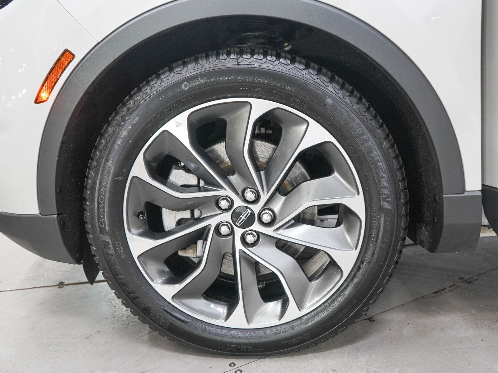 Used 2021 Lincoln Nautilus Reserve w/ Class II Trailer Tow Package AWD/4WD image 31