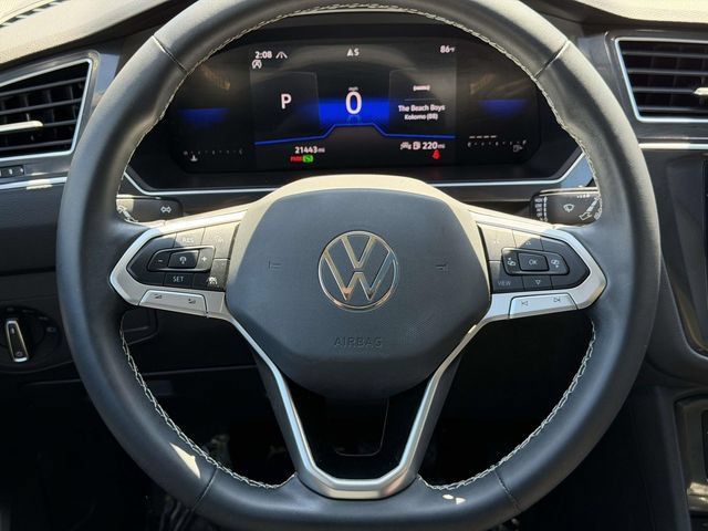 Used 2024 Volkswagen Tiguan Wolfsburg Edition AWD/4WD image 19