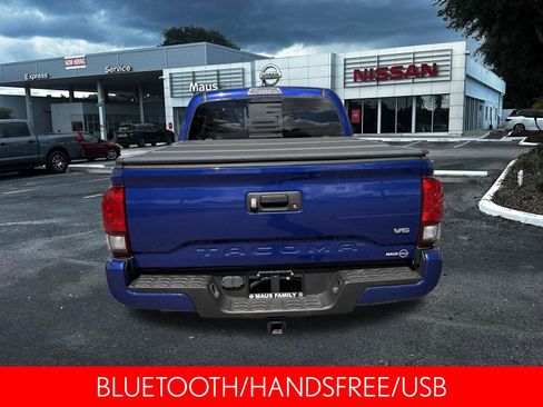 Used 2022 Toyota Tacoma SR5 w/ Technology Package image 5