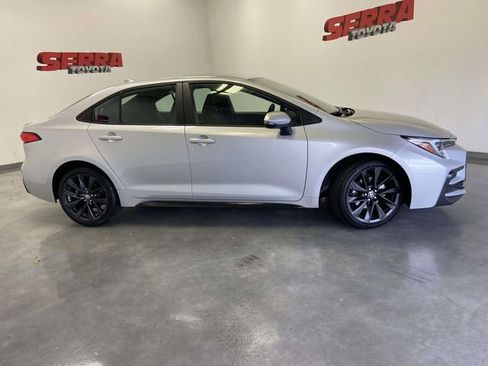 Certified 2023 Toyota Corolla SE image 2