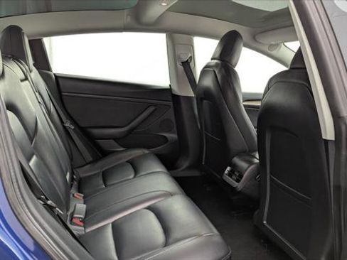 Used 2022 Tesla Model 3 Long Range AWD/4WD image 18