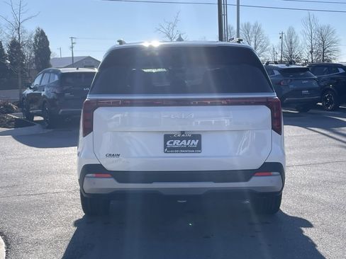 Certified 2026 Kia Carnival EX image 6