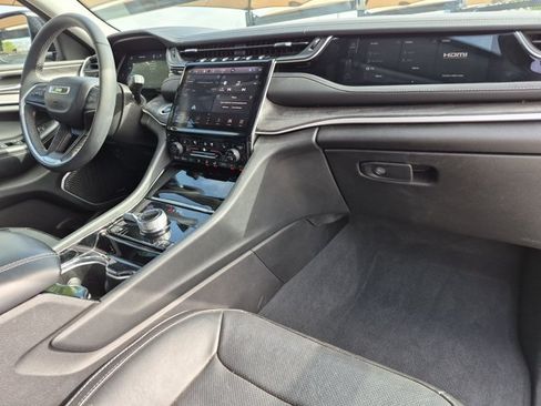Used 2022 Jeep Grand Cherokee Limited 4xe w/ Luxury Tech Group II AWD/4WD image 23