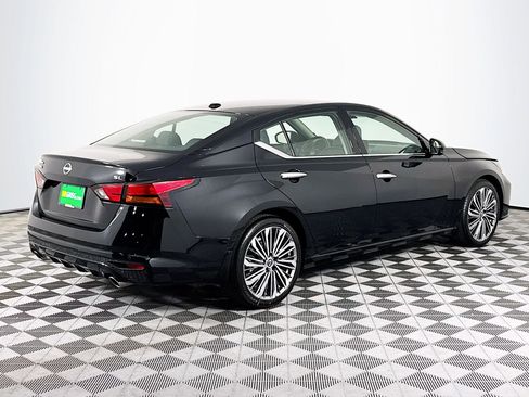 Used 2025 Nissan Altima 2.5 SL image 16