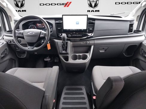 Used 2023 Ford Transit 350 XLT image 9