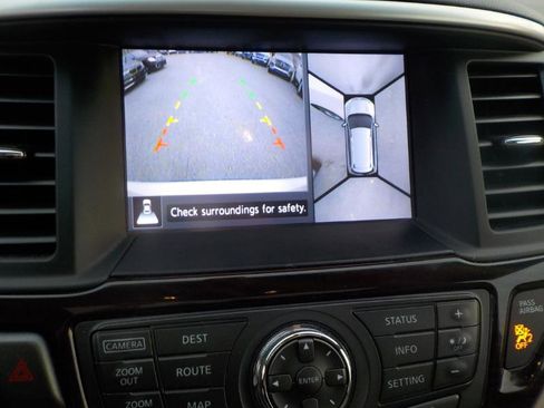 Used 2016 Nissan Pathfinder Platinum w/ Family Entertainment Package image 14