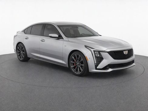 Used 2026 Cadillac CT5 V w/ Technology Package RWD image 32