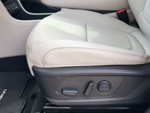 New 2026 Hyundai Tucson Limited FWD image 16