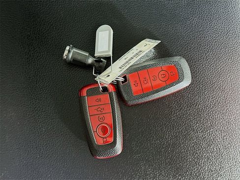 Used 2019 Ford F150 Lariat w/ Equipment Group 502A Luxury image 35