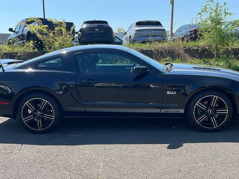 Used 2013 Ford Mustang GT Premium RWD image 8