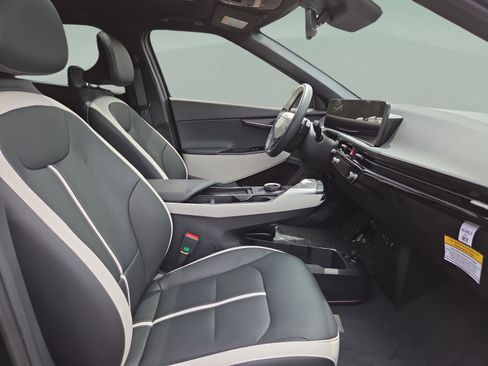 New 2025 Kia EV6 GT-Line RWD image 16