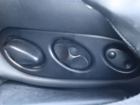 Used 2004 Jaguar XK8 Convertible image 37