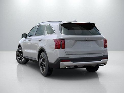 Used 2026 Kia Sorento S w/ S Panoramic Sunroof Package FWD image 4