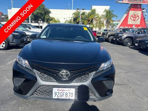Used 2018 Toyota Camry SE FWD image 9