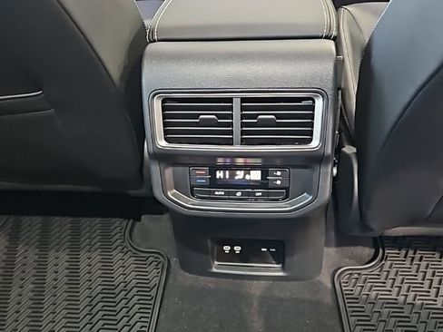 New 2026 Volkswagen Atlas SE AWD/4WD image 18