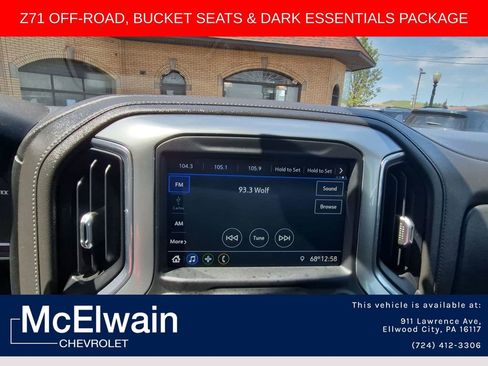 Used 2022 Chevrolet Silverado 1500 RST AWD/4WD image 23