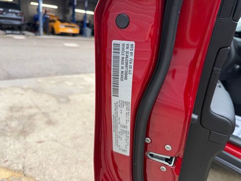 New 2026 Jeep Compass Latitude image 12