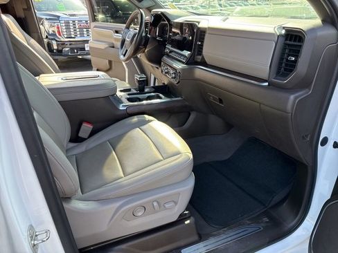 Used 2022 GMC Sierra 1500 SLT w/ SLT Convenience Package image 27