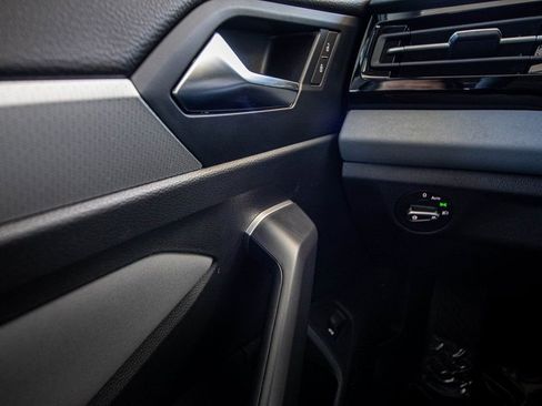 New 2026 Volkswagen Jetta SE image 31