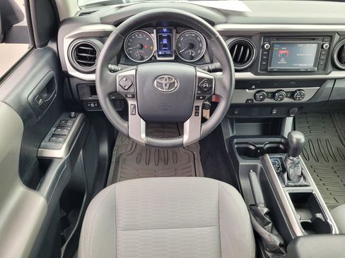 Used 2019 Toyota Tacoma SR5 image 7
