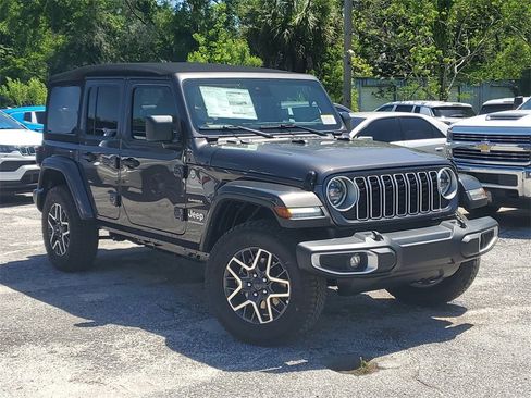 New 2024 Jeep Wrangler Sahara image 32